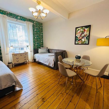 Old Town Centre Apartment 5 Mins To Edinburgh Castle Buitenkant foto