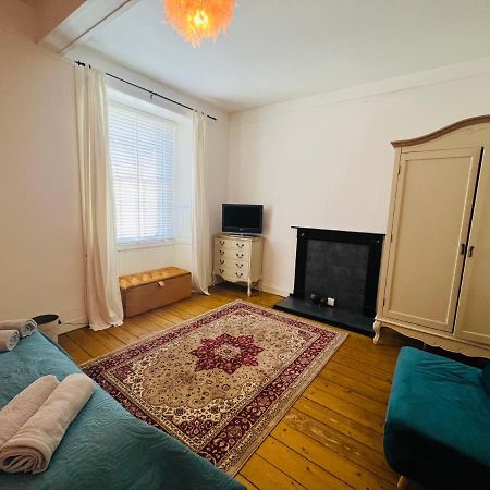 Old Town Centre Apartment 5 Mins To Edinburgh Castle Buitenkant foto