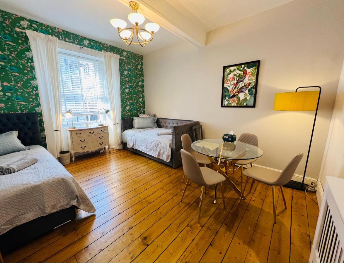Old Town Centre Apartment 5 Mins To Edinburgh Castle Buitenkant foto